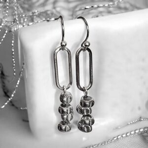 5 For $25💫Silver Paperclip Hematite Dangles